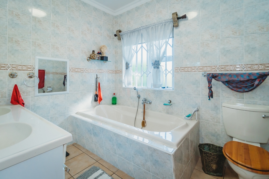 3 Bedroom Property for Sale in Heather Park Western Cape